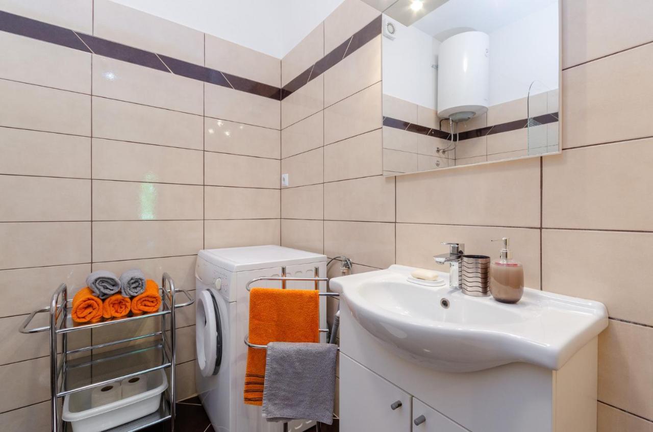 Ananas Apartments ツリクヴェニツァ エクステリア 写真