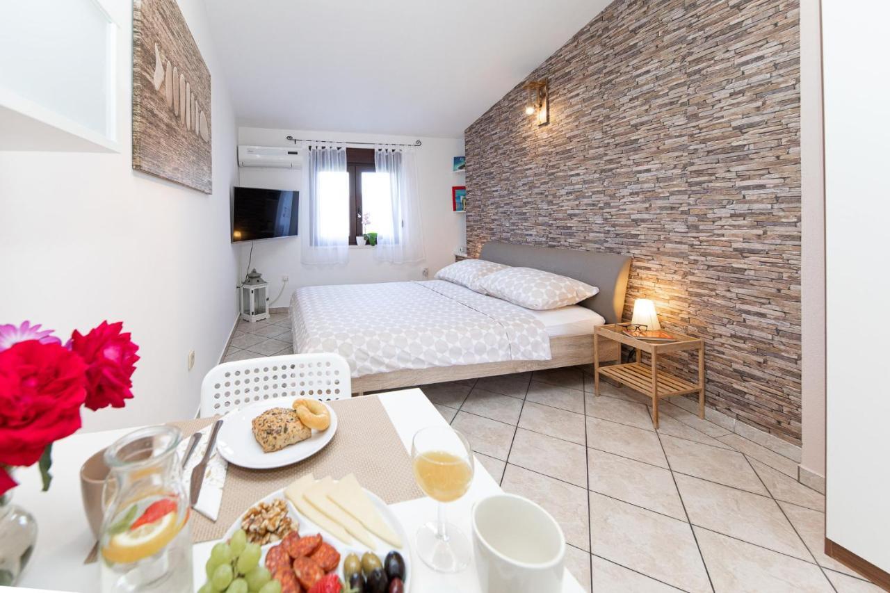 Ananas Apartments ツリクヴェニツァ エクステリア 写真